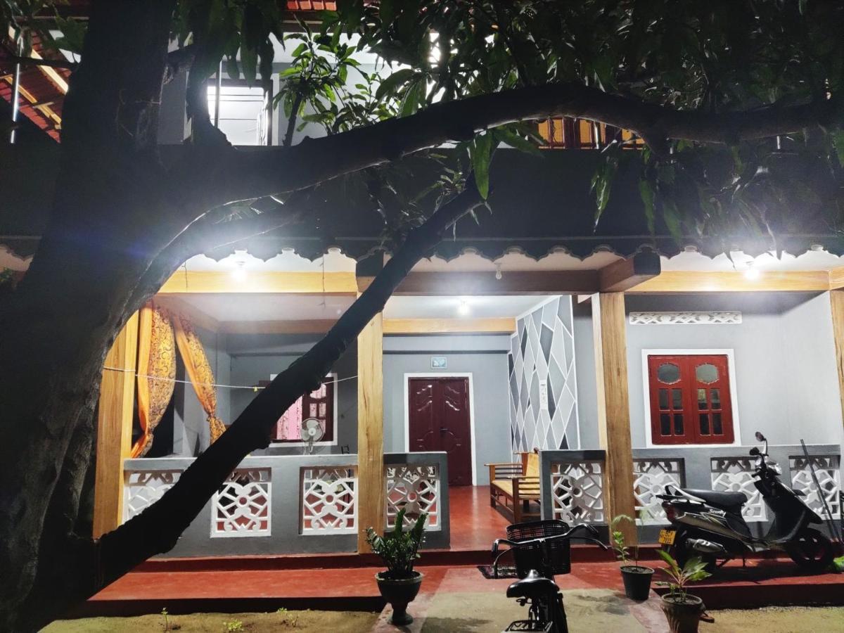 Enoch Guest House Mannar Dış mekan fotoğraf